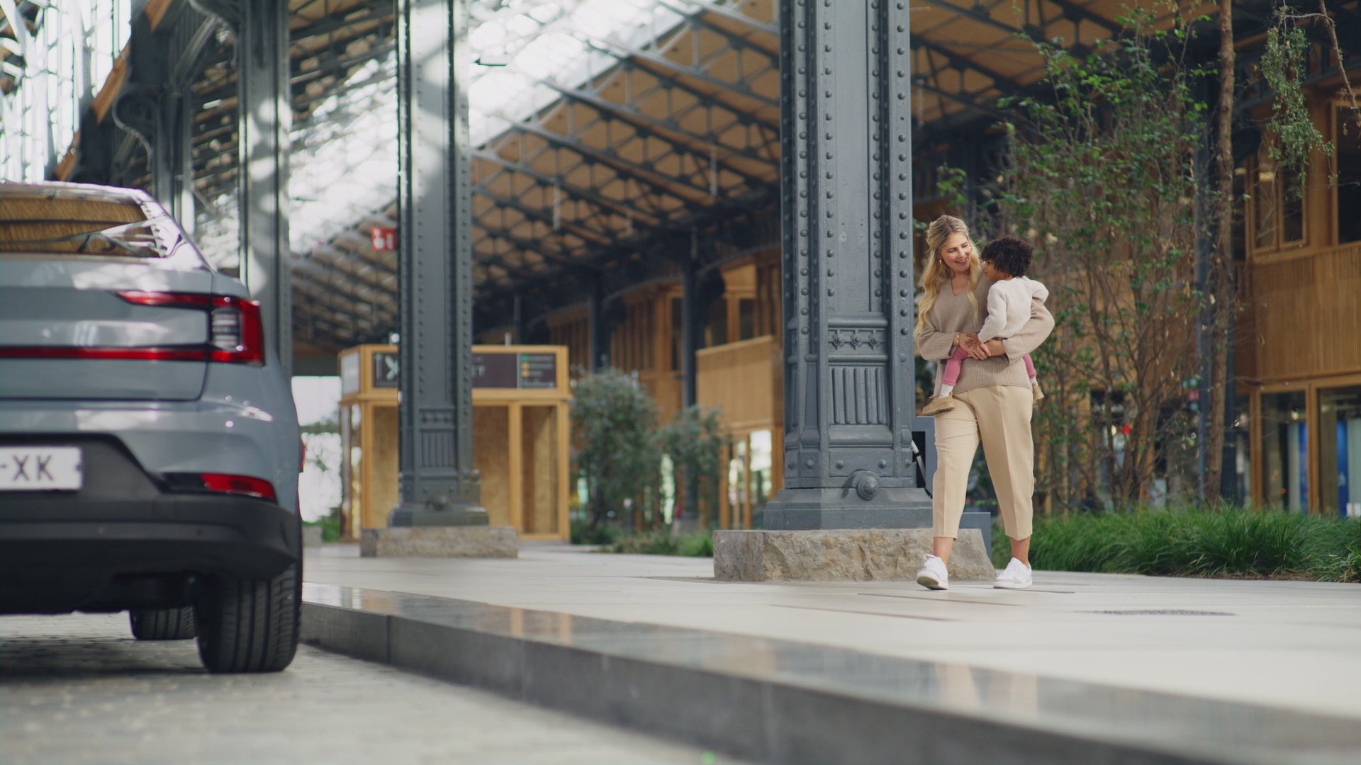 Vídeo - Cadeirinha Emerald 360 S